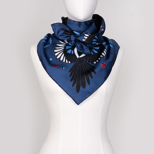 le-chale-bleu-silk-twill-scarf-the-treasure-hunters-twilight-3