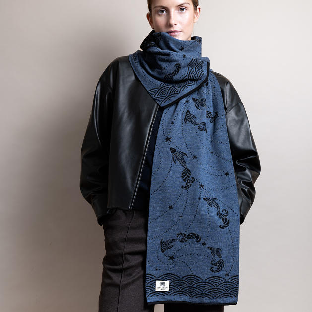 le-chale-bleu-merino-wool-scarf-the-stars-and-the-sea-black-0