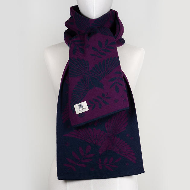 le-chale-bleu-merino-wool-scarf-the-treasure-hunters-midnight-2