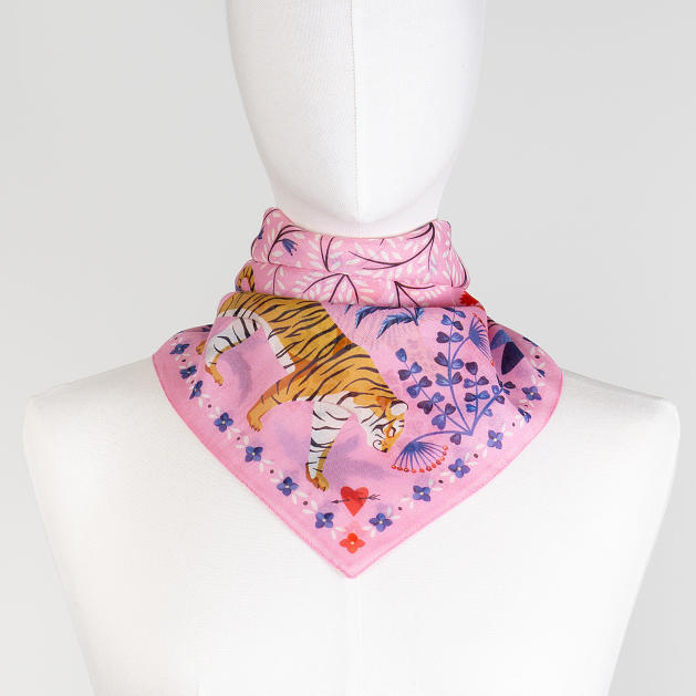 LE-CHALE-BLEU-silk-and-cotton-scarf-the-tigers-bride-pink-new-4