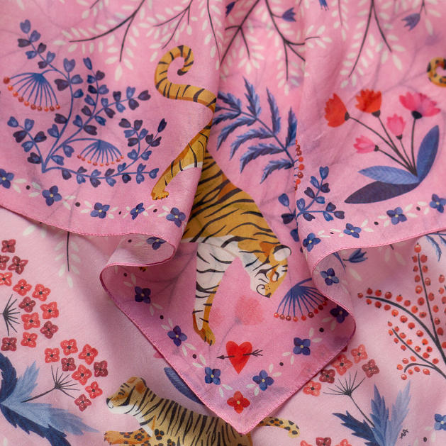 LE-CHALE-BLEU-silk-and-cotton-scarf-the-tigers-bride-pink-new-7