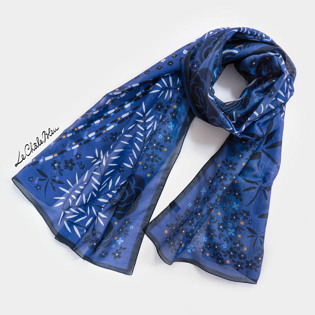 LE-CHALE-BLEU-silk-and-cotton-stole-roses-and-gragonflies-cobalt-1