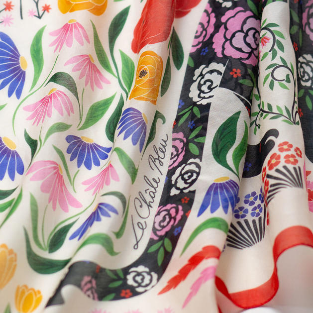 LE-CHALE-BLEU-silk-and-cotton-stole-the-panther-and-the-artist-joy-6