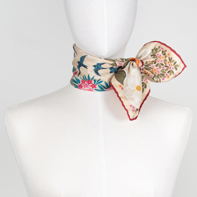 le-chale-bleu-silk-twill-bandana-free-as-the-swift-vanilla-3