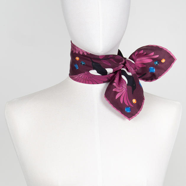 le-chale-bleu-silk-twill-bandana-the-treasure-hunters-burgundy-3