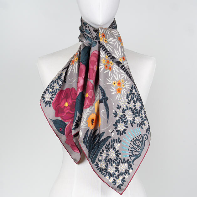 le-chale-bleu-silk-twill-scarf-free-as-the-swift-gray-3