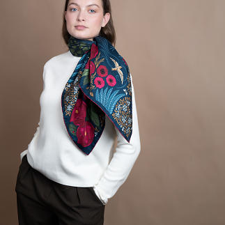 le-chale-bleu-silk-twill-scarf-free-as-the-swift-midnight-00