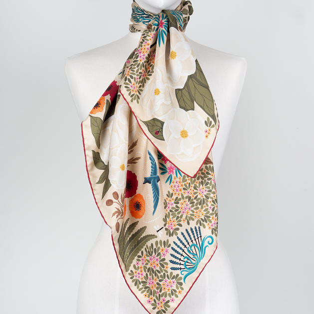 le-chale-bleu-silk-twill-scarf-free-as-the-swift-vanilla-4