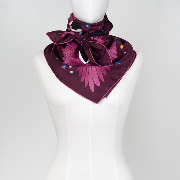 le-chale-bleu-silk-twill-scarf-the-treasure-hunters-burgundy-2