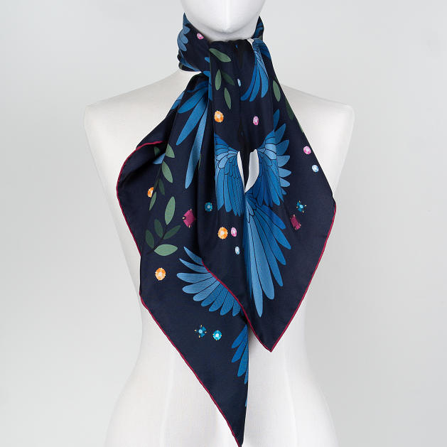 le-chale-bleu-silk-twill-scarf-the-treasure-hunters-midnight-burgundy-3